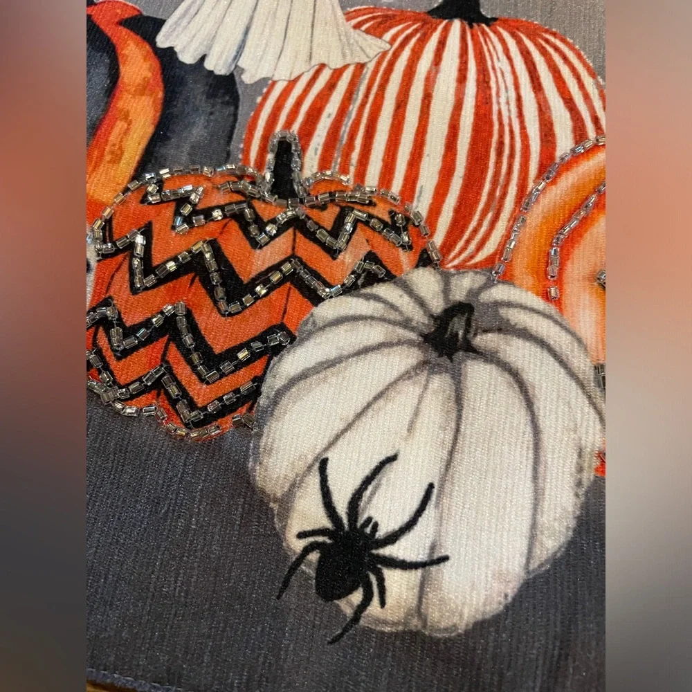 HAUNTED LANE NWT Halloween Bead Accent Ghost Pumpkin Decorative Table Runner